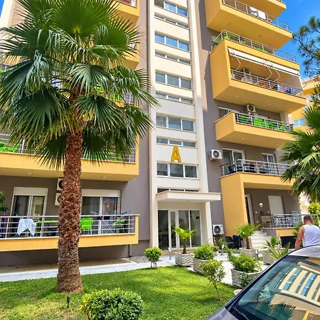 Lumare Qerret Appartement Golem (Tirana)